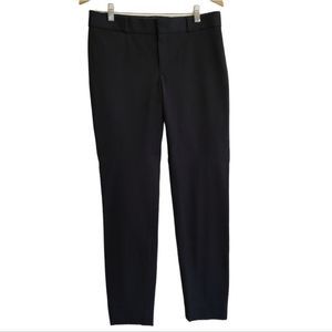 Beautiful "Sloan" Banana Republic hook trousers in size 4 relaxed fit.